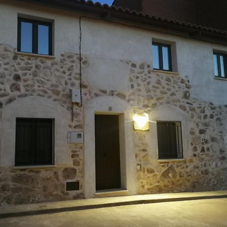 Casa Rural El Enebro 4 Estrellas Navamorcuende Bagian luar foto