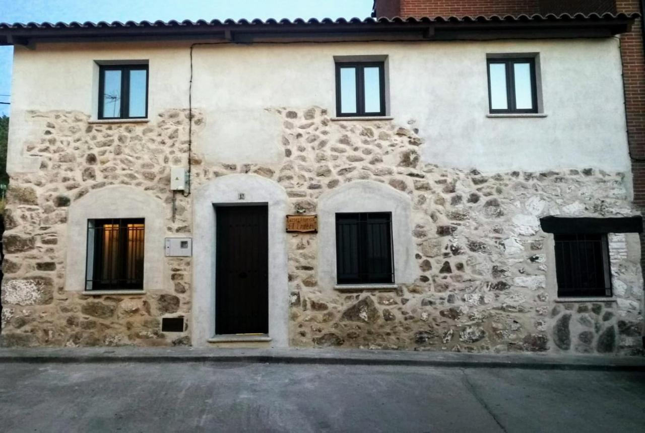 Casa Rural El Enebro 4 Estrellas Navamorcuende Bagian luar foto