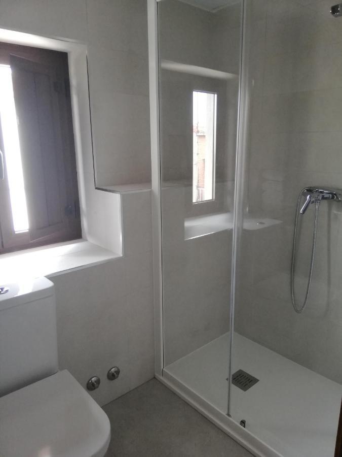 Casa Rural El Enebro 4 Estrellas Navamorcuende Bagian luar foto